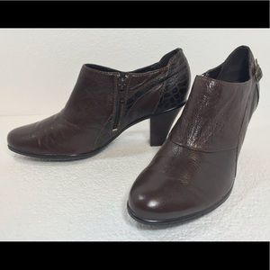 Clarks Bendable Ankle Boots